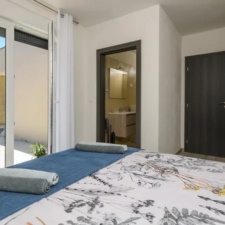 Tersaz Villa *